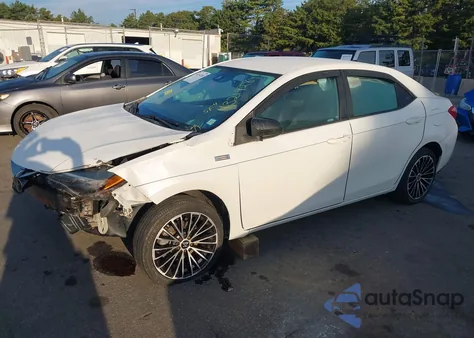 2017 Toyota Corolla Le z USA, uszkodzony, nr VIN 5YFBURHE3HP615192